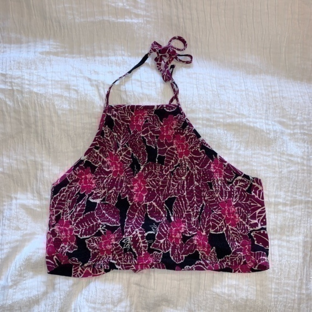 Pink purple and black floral flower wrap top Hollister Small